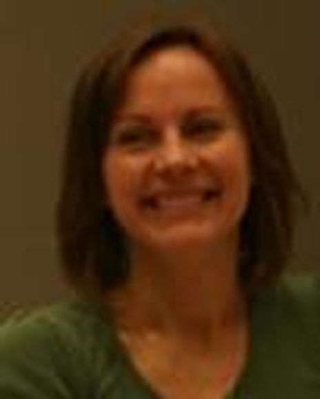 Janelle Snow Headshot