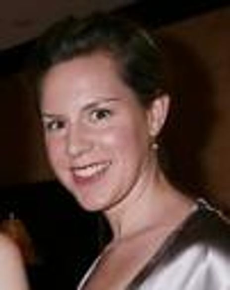 Lauren Weigel Headshot