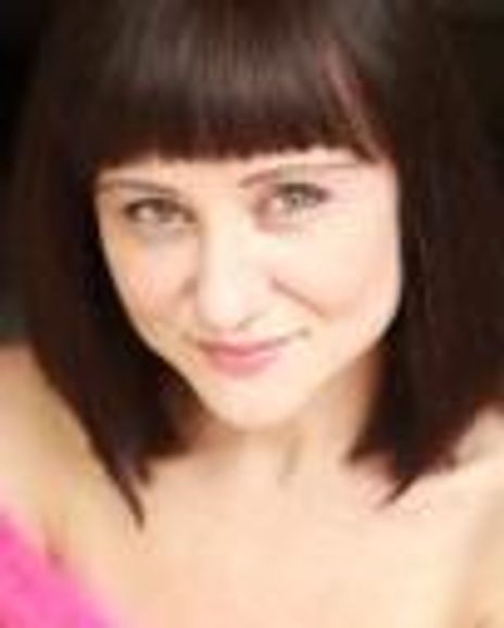 Katie Kalahurka Headshot