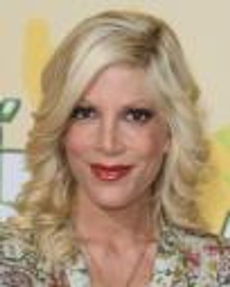 Tori Spelling Headshot