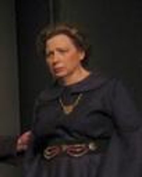 Theresa Forsyth Swartz Headshot