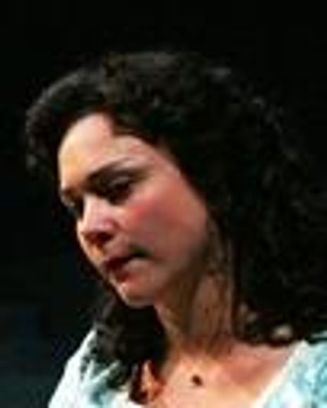 Elizabeth Ledo Headshot