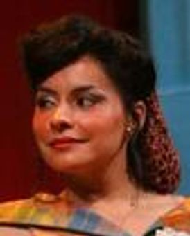 Liza Fernandez Headshot