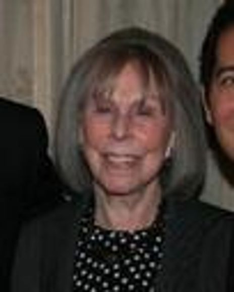 Joan Tisch Headshot