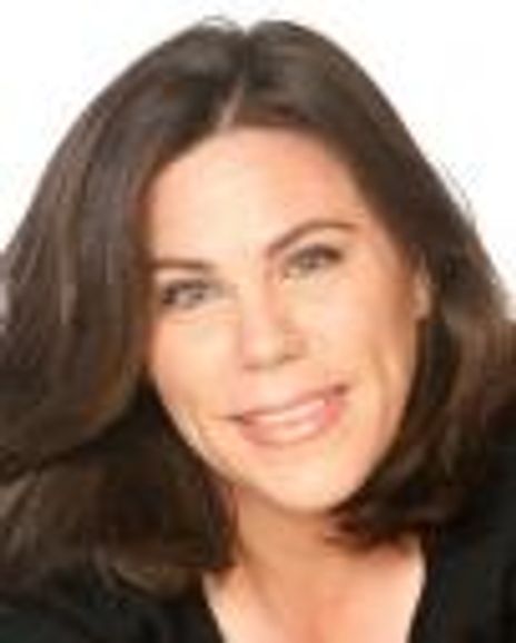 Gretchen Reinhagen Headshot