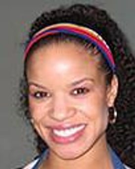 Nicole Leach Headshot