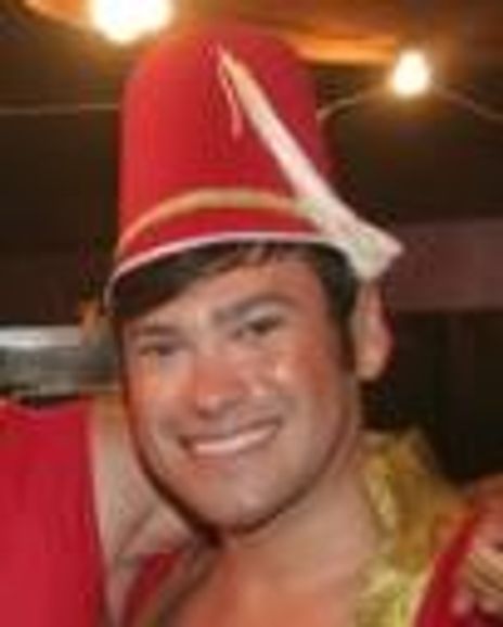 Tommy Bradfield Headshot