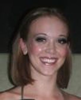 Sarah Burns Headshot