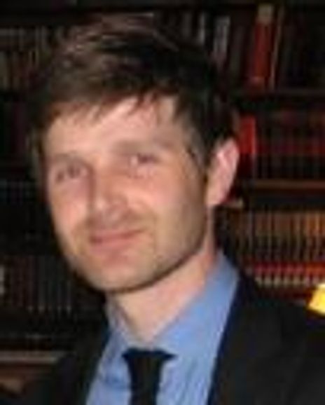 Simon Kendall Headshot