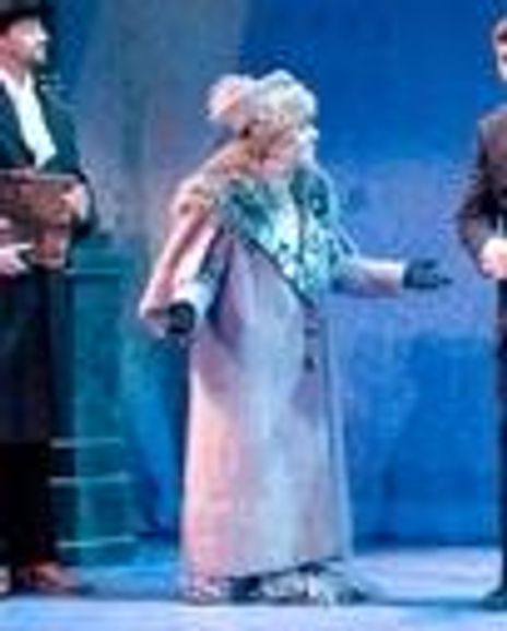 Connie Shafer Headshot