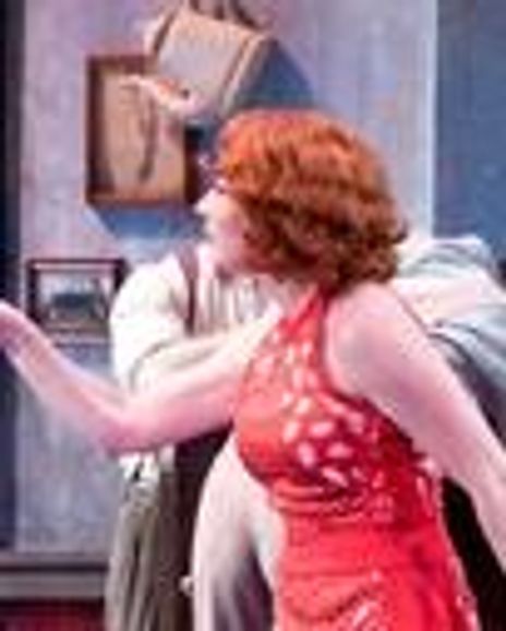 Karen Hyland Headshot