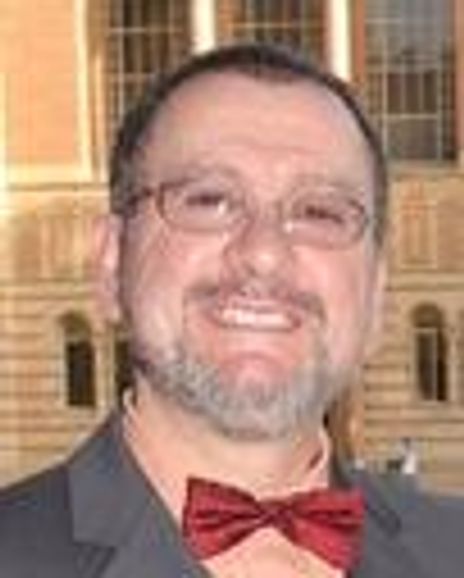 Andrea Lagun Headshot