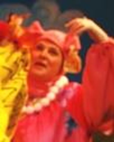 Heather Currie Headshot