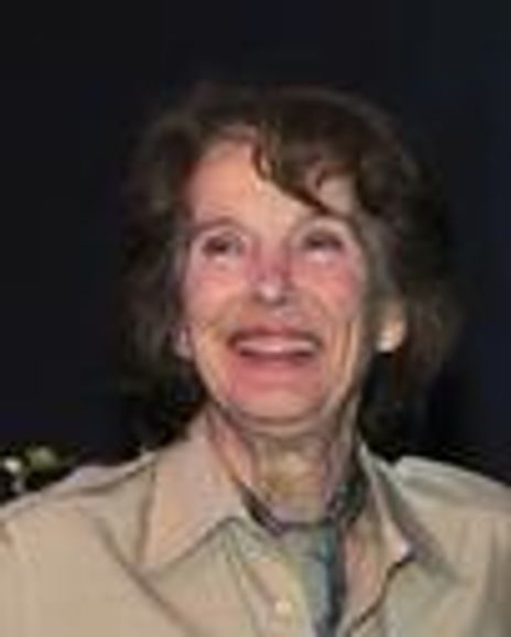 Julie Adams Headshot