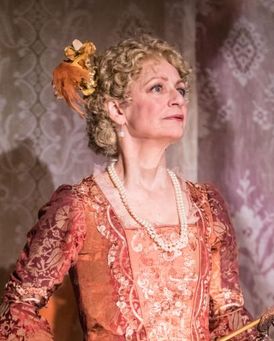 Sally Wingert Headshot