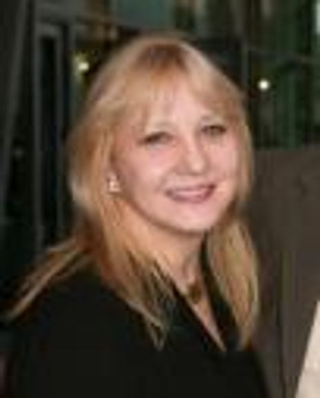 Elaine Mantegna Headshot