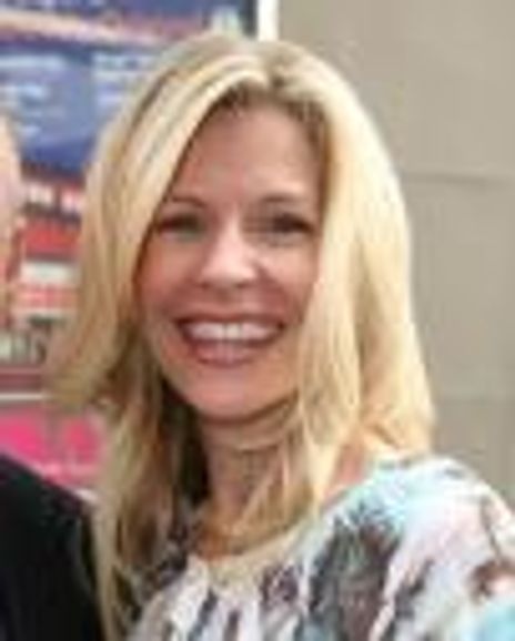 Tracie Robinson Headshot