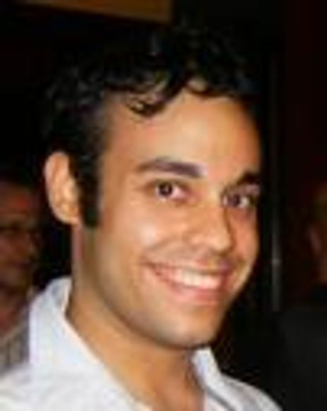Daniel Evan Castro Headshot