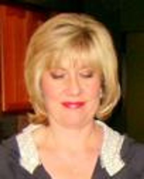 Sonia Keffer Headshot