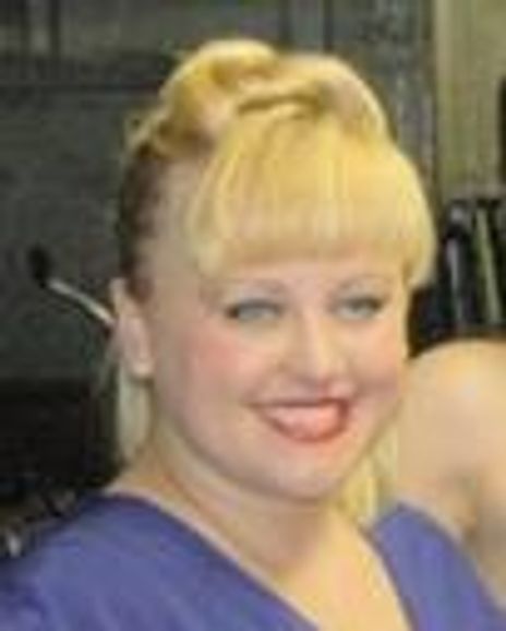 Tricia Burns Headshot