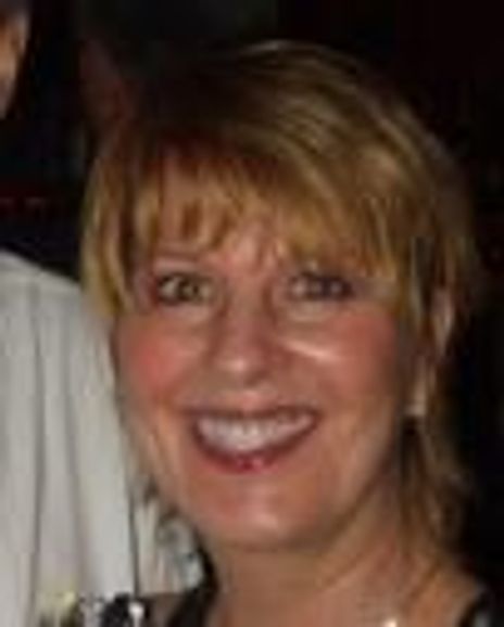 Kathy Tobey Headshot