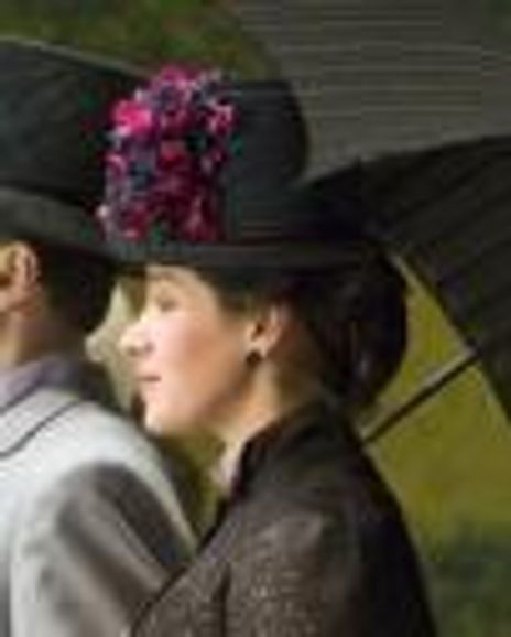 Julie Martel Headshot