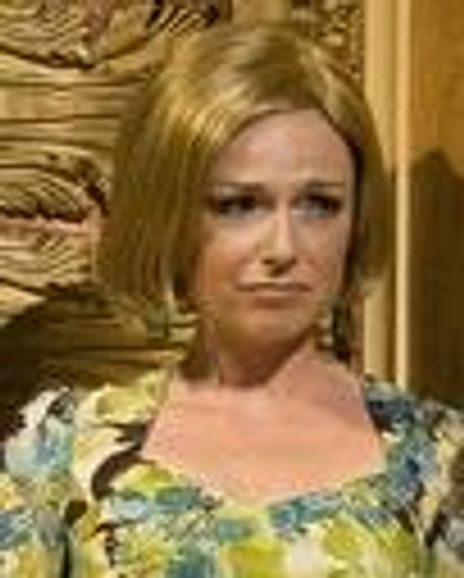 Fiona Byrne Headshot