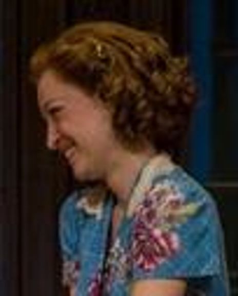 Kim Stauffer Headshot