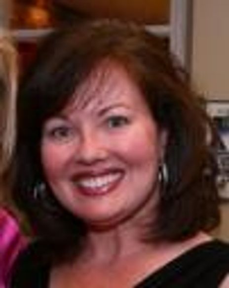 Maureen Kelly Headshot