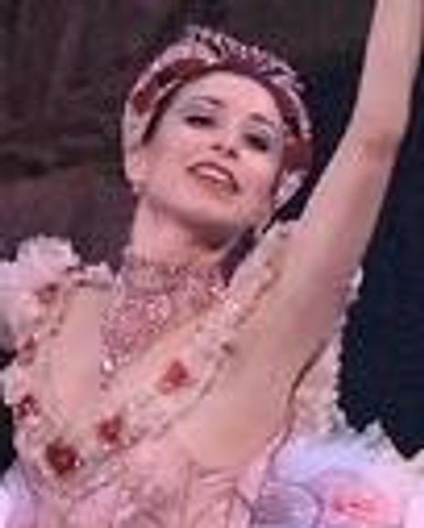 Kimberly Ratcliffe Headshot