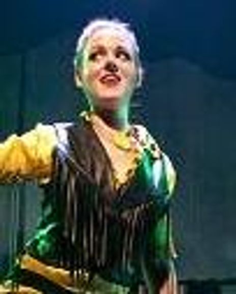 Ariel Dumas Headshot