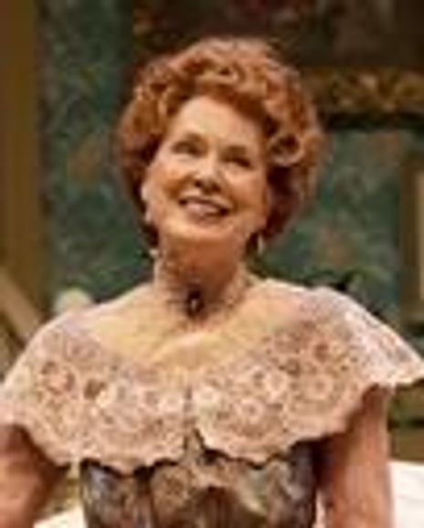 Linda Kelsey Headshot