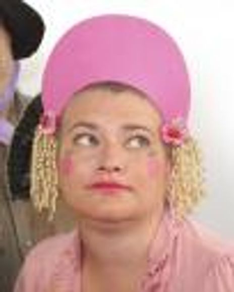 Laura von Holt Headshot