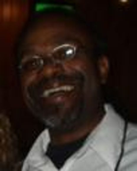 Elliott Robinson Headshot