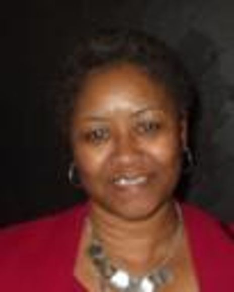 Renee Knight Headshot
