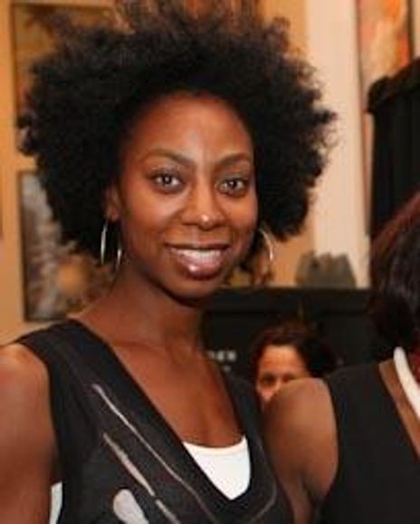 Lauren De Veaux Headshot