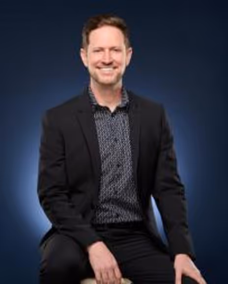 Brendan Ragan Headshot