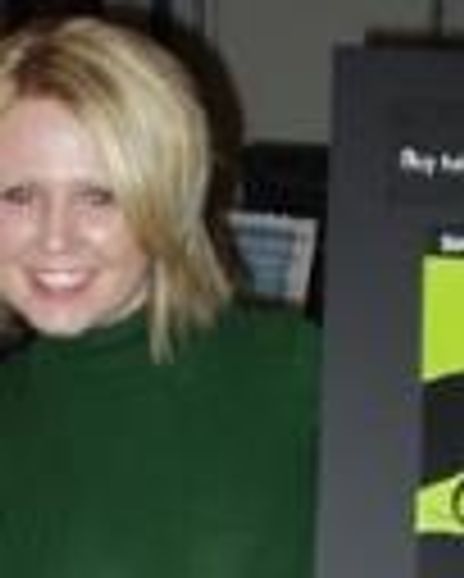 Johanna Fowler Headshot