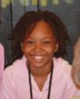 Alexis Holt Headshot