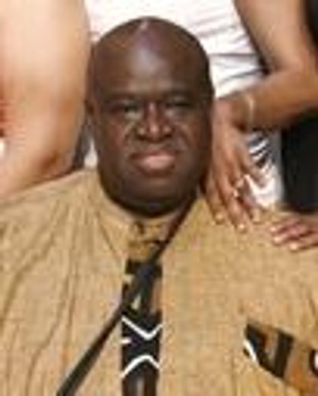 Akin Babatun Headshot