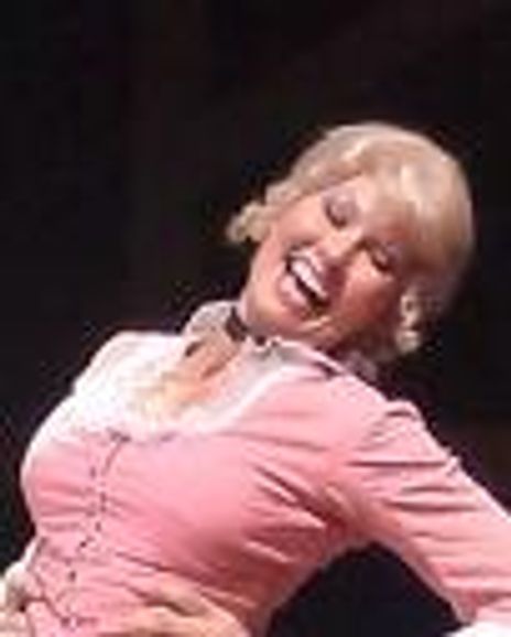 Teresa Diehl Headshot