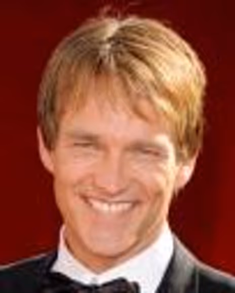 Stephen Moyer Headshot