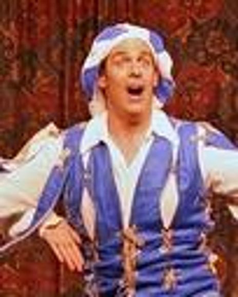 Tom Denihan Headshot