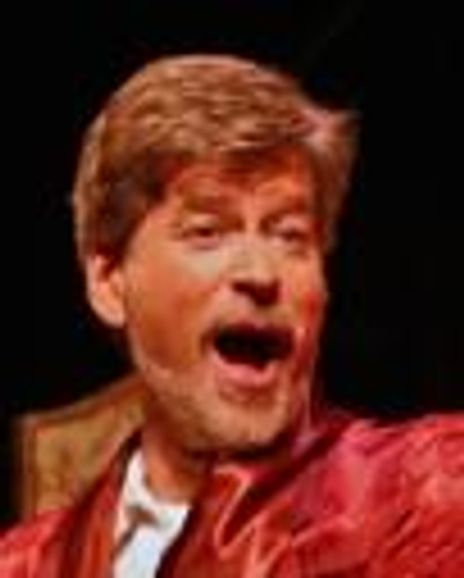 Tom Sheehan Headshot