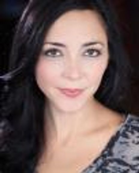 Dina DiCostanzo Headshot