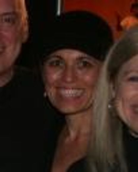 Angela Coombs Headshot