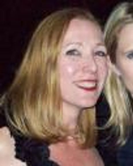 Cynthia Frahm Headshot