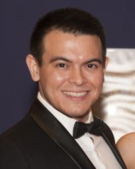 Christopher Mueller Headshot