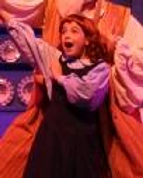 Gabriela Fernandez Headshot