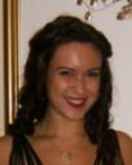 Holly Ann Buter Headshot